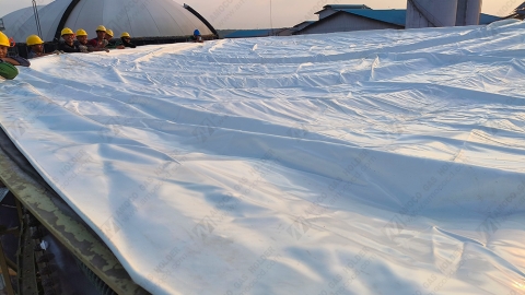 We are replacing a broken old membrane gas holder (from another brand) in Riau, Indonesia